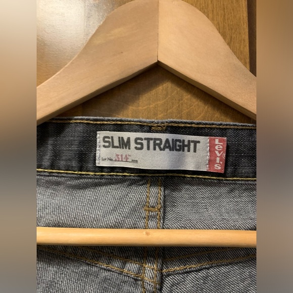 Levis 514 Slim Straight Faded Black Denim - Picture 3 of 7